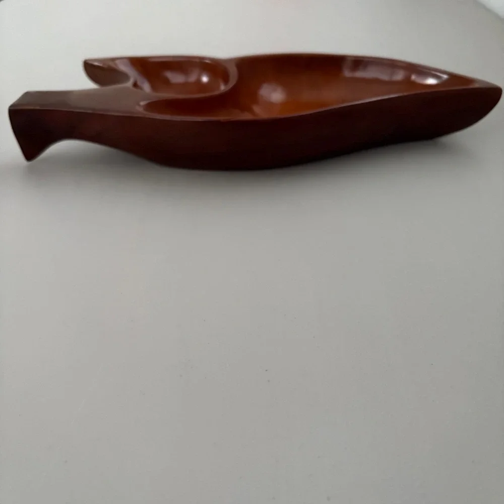 Hand‎ Carved Wood Leaf Shaped Serving Dish Mid Century Modern Appetizer Tray